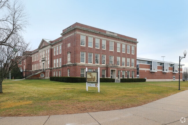 The pylon at Holten Richmond Middle School displays school updates.