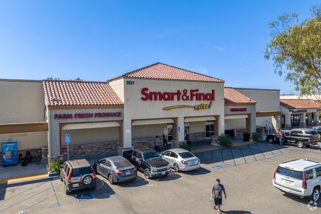 Smart and Final is the perfect place where locals go to grab their groceries in Orchard Park.