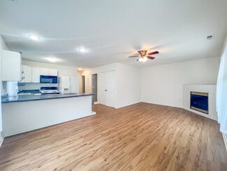 34 Fox Hill Dr, Kilmarnock, VA 22482