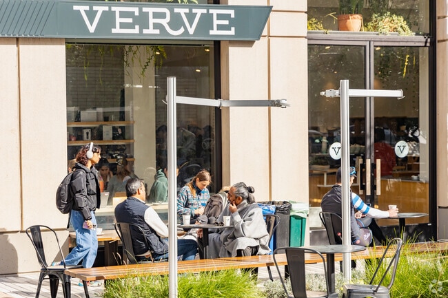 South of Midtown is just a few miles from University Avenue shopping and dining.