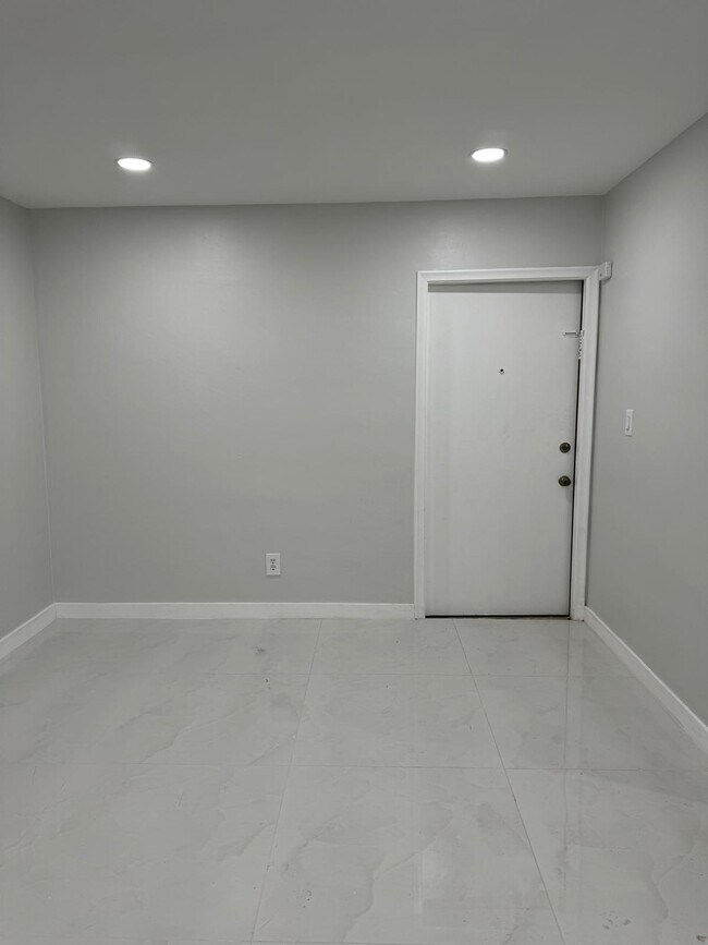 2461 SW 82nd Ave unit Arrowheadh, Davie, FL 33324 - photo 4