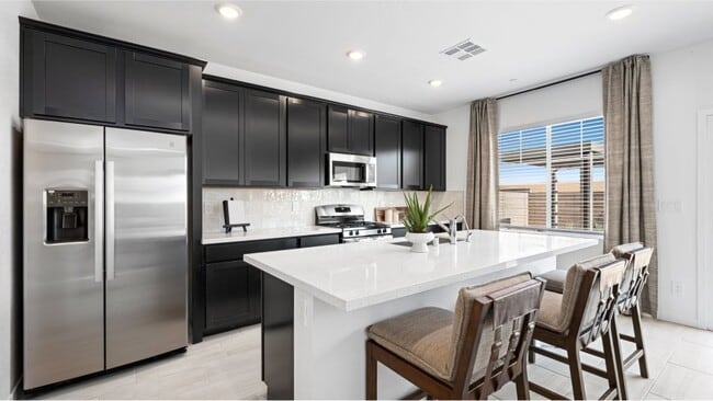 561 Preston Crest St, Henderson, NV 89011 - photo 2