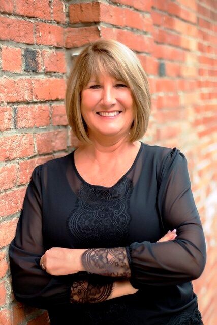 Cindy Carlson