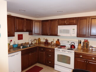 502 Cortland Dr E, McKees Rocks, PA 15136