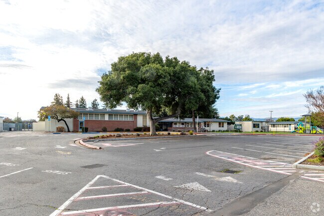 The entrance to Bracher Elementary School is easy to access.