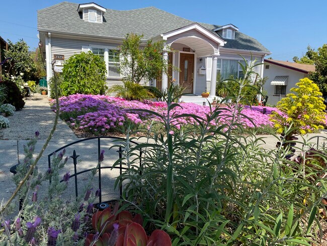 2323 Las Colinas Ave unit 2323 Las Colinas Ave, Los Angeles, CA 90041 - photo 2