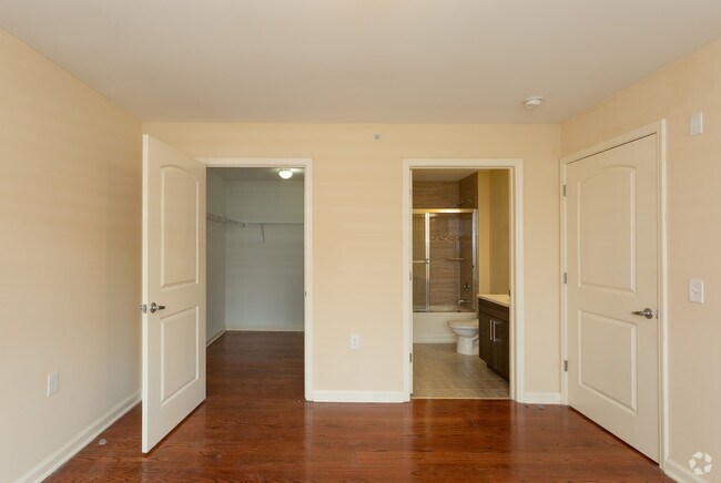 Affordable Luxury In the Heart of Avenel !, Avenel, NJ 07001 - photo 3