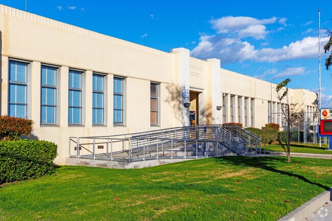 Starr King Elementary School, part of Long Beach Unified School District.