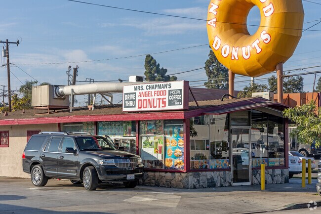 Mrs Chapman's Angel Food Donuts is known by all in Arliington.