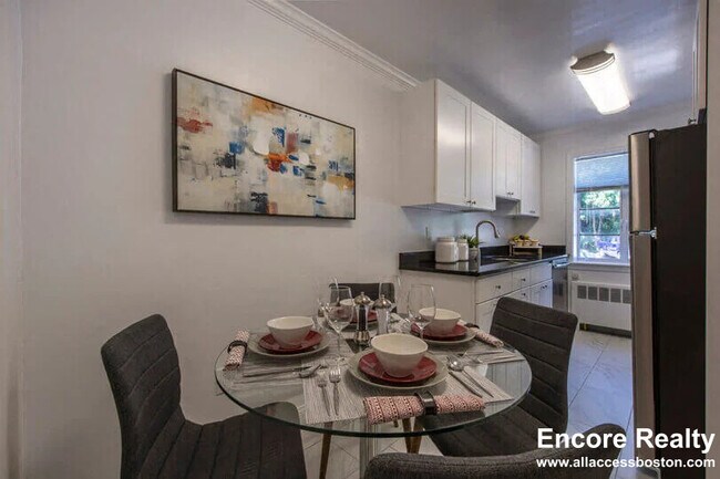 70 St Paul St unit 84-T1, Brookline, MA 02446 - photo 4