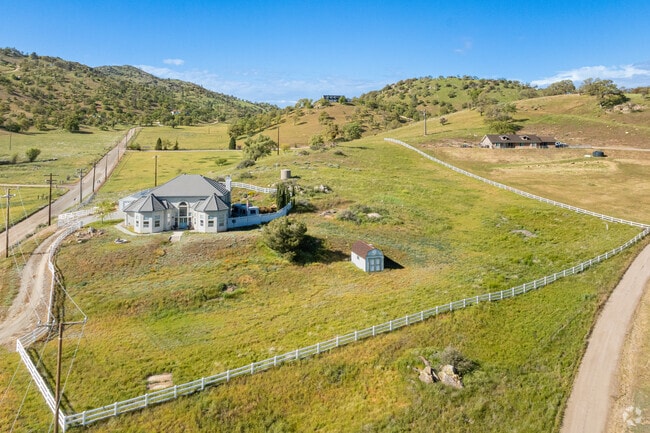 Most of the homes in Golden Hills have large plots of land and great views of the surrounding mountains.