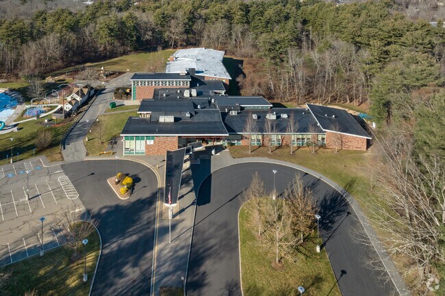 Country Elementary School in Weston received an overall score of A on niche.