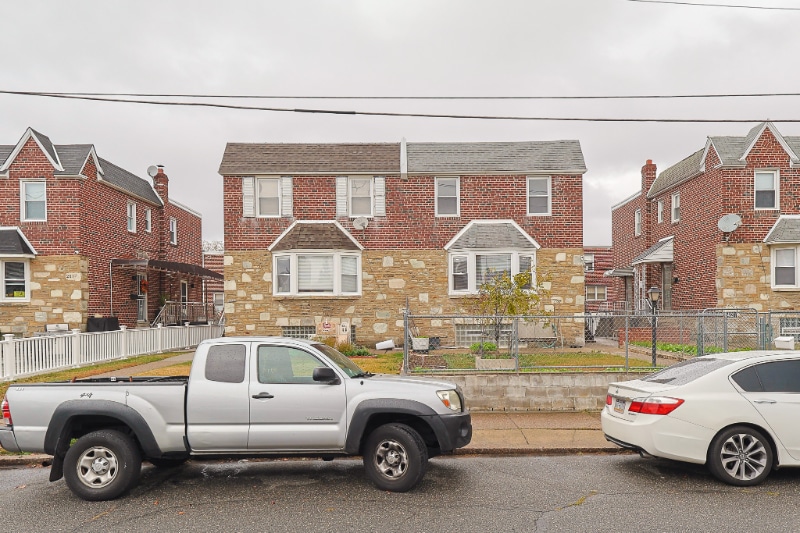 2421 Vista St, Philadelphia, PA 19152 - photo 1