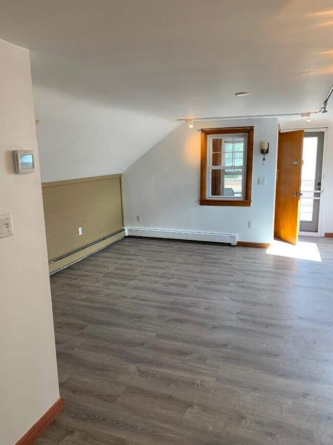 139 Pratt Rd Unit 3, Fitchburg, MA 01420