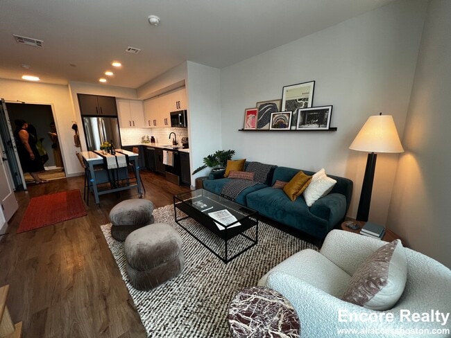 80 Rugg Rd unit MODEL, Allston, MA 02134 - photo 2