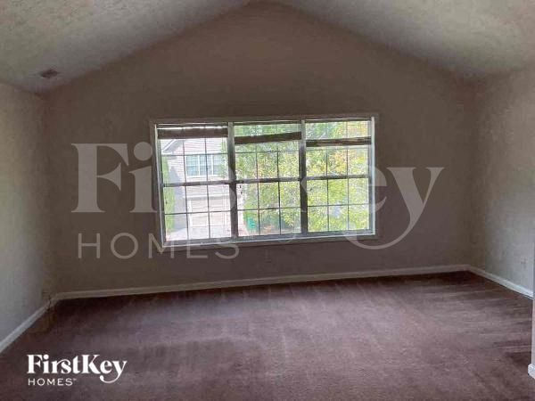 736 Shadow Lake Dr, Lithonia, GA 30058 - photo 7