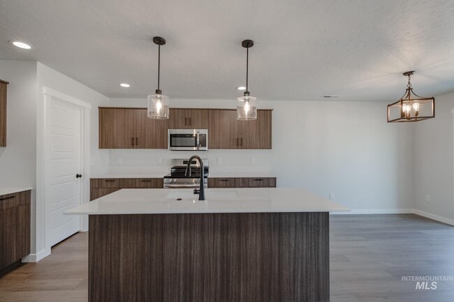 6326 W Naxos St, Meridian, ID 83646 - photo 4