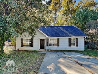 5714 Justins Forest Dr, Charlotte, NC 28212