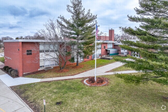 Nicholson Elementary School is located off of north main street.