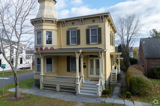A Folk Victorian boasts a unique sort of symmetry in Athens.