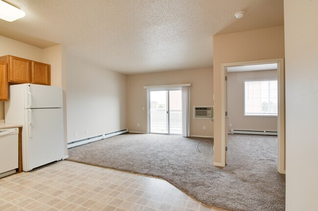 Courtyard Apartments on Belsly, Moorhead, MN 56560 - photo 4