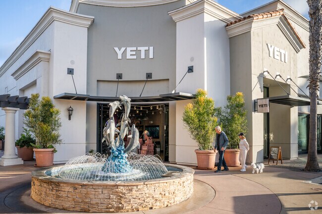 Just minutes from Olivenhain, The Forum at Carlsbad delivers a Mediterranean-inspired shopping experience with sunlit courtyards and upscale boutiques.