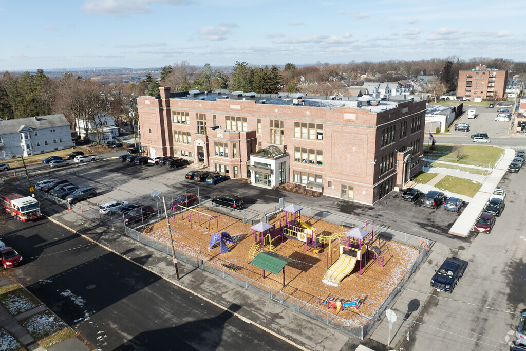 An overview of PS 18 in Troy, NY.