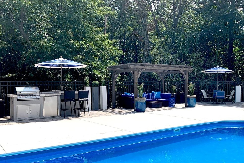 Utilize our gas grill and have a cookout by the pool.