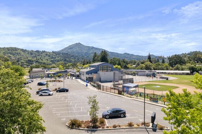 Bachich Elementary School has a nice parking lot for teachers and visitors.