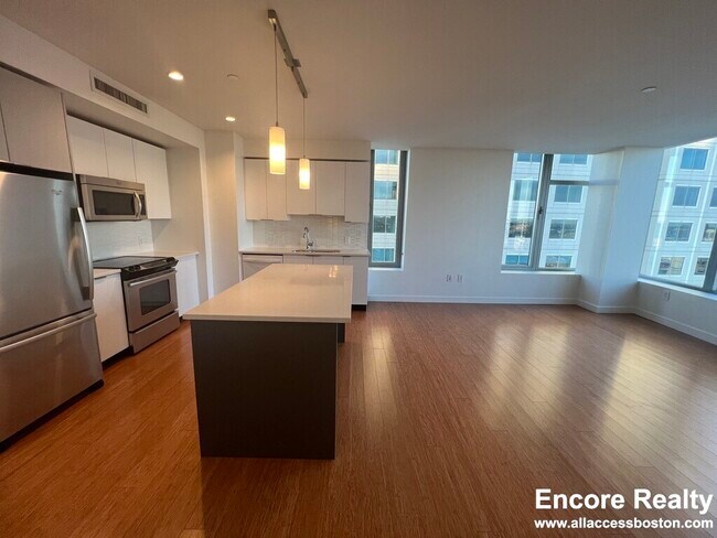 120 Kingston St unit 1805, Boston, MA 02111 - photo 3
