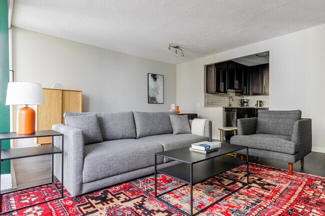 77 W Huron St unit FL20-ID1379, Chicago, IL 60654 - photo 4