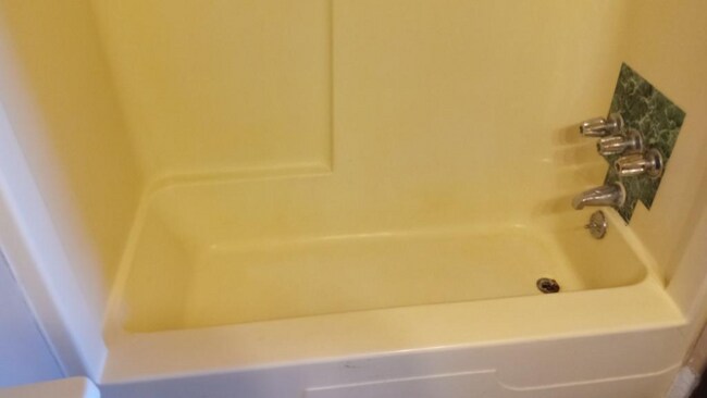 902 Cynthia St unit 17, Wilburton, OK 74578 - photo 7