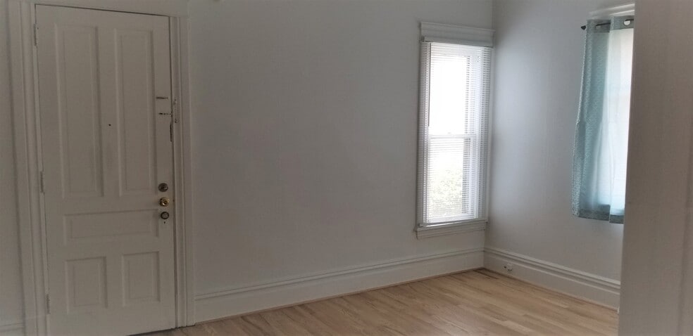 1125 S Westnedge Ave unit 2, Kalamazoo, MI 49008 - photo 1