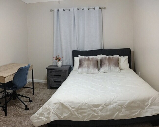 533 E Avenue q12 unit B, Palmdale, CA 93550 - photo 5