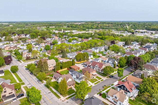 The Indiana Corridor neighborhood lies in the heart of the sheboygan area.