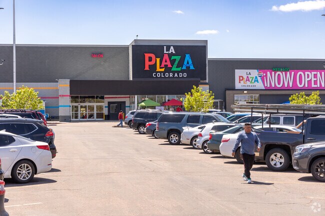 La Plaza Colorado recently opened in the Chambers Heights neighborhood.