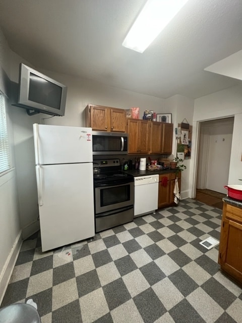 1218 W Market St unit 1218-C, Greensboro, NC 27403 - photo 2
