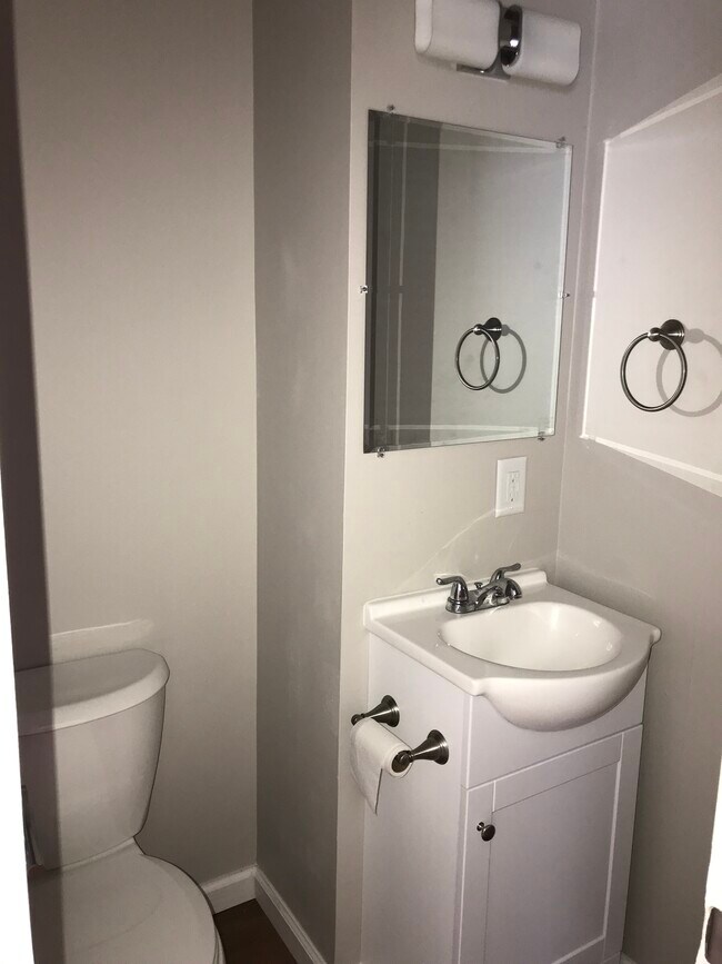 4552 Baylor Ct, Saginaw, MI 48604 - photo 7