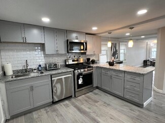 14 Lathrop St Unit 2, Salem, MA 01970