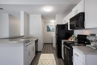 720 Valley View Dr, Council Bluffs, IA 51503