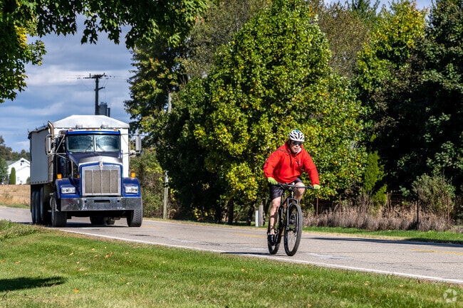 Cyclists residing in South Marion enjoy living close to country roads.