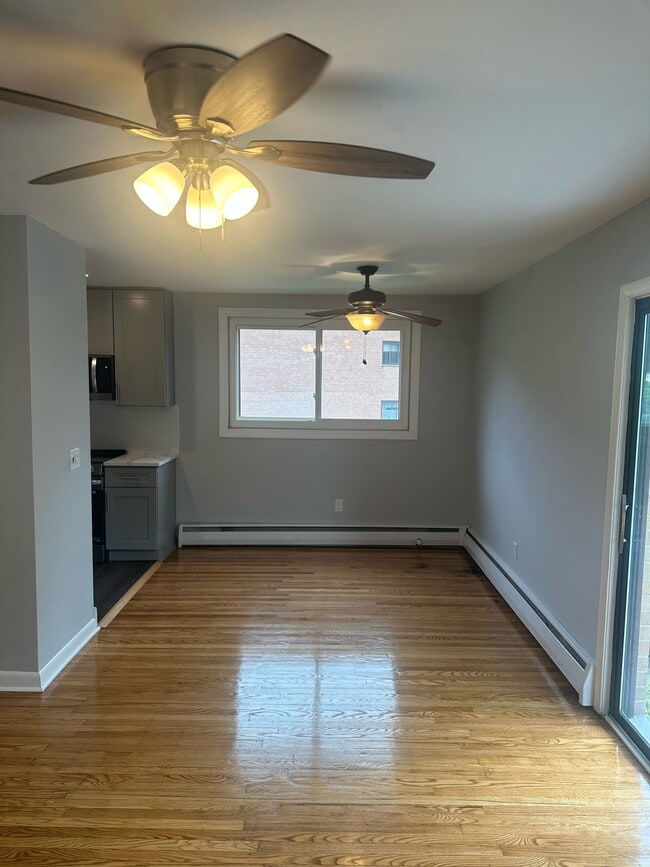 Riddle Glen unit E24, Media, PA 19063 - photo 5