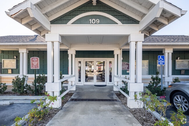 Seasons at Redondo Beach, Redondo Beach, CA 90277 - photo 2