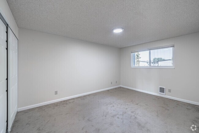 Burien Crest Apartments- 1- & 2-Bedroom Apartment Homes!, Burien, WA 98166 - photo 5