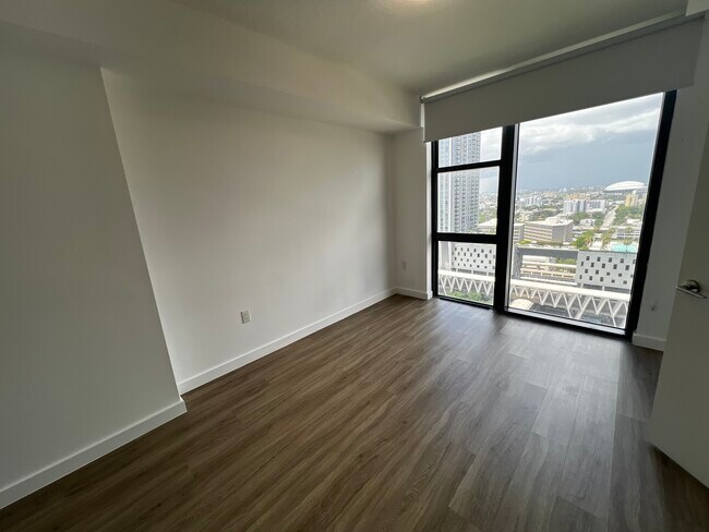 501 N Miami Ave unit A1, Miami, FL 33136 - photo 3