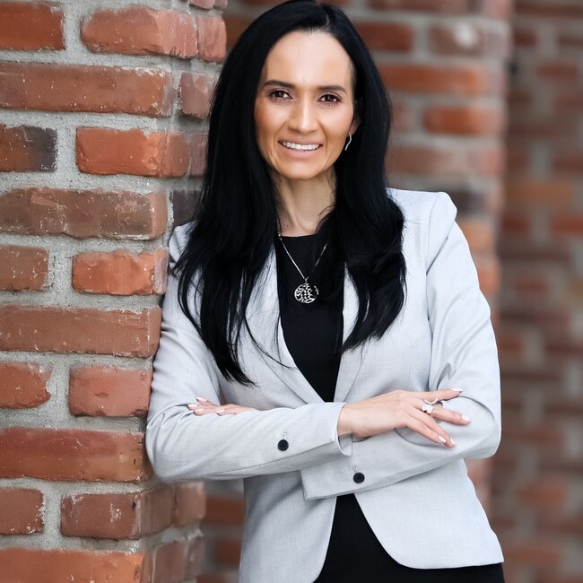 Teresita Mireya Chavarria Real Estate Agent in San Dimas, CA