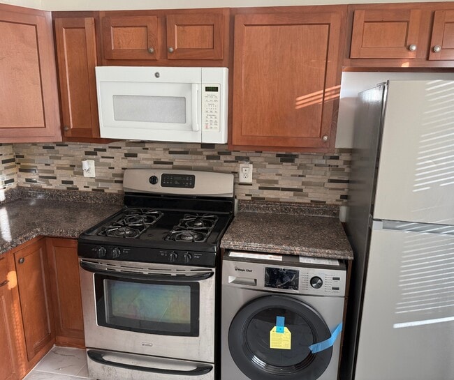 5644 Midwood Ave unit 2, Baltimore, MD 21212 - photo 5