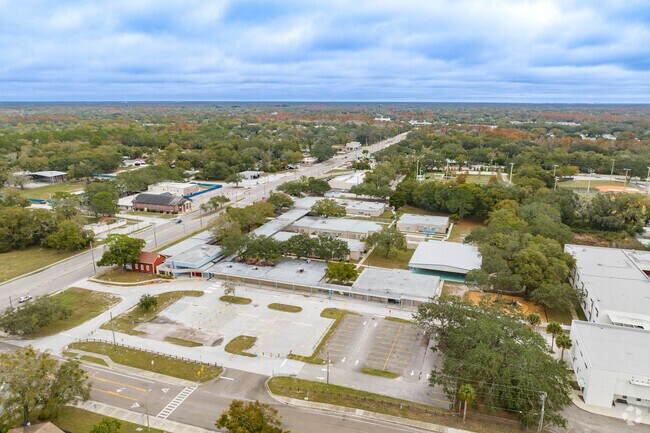 Citrus Park Elementary has an overall Niche score of B+.