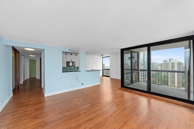 The Elm at Clark unit 2706, Chicago, IL 60610 - photo 3