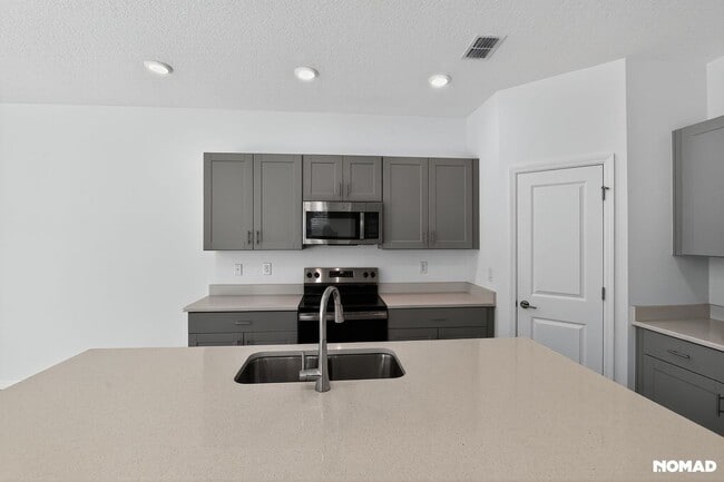 316 Riverfront Way, Riverfront Estates, FL 32141 - photo 6